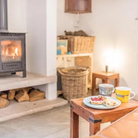 Hébergement de vacances Pass The Keys Compact 2 Bed, 2 Bath With Amazing Views & Parking *